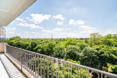 Apartment for sale in NEUILLY SUR SEINE Trezel 1 - 4 rooms - 135 m² 