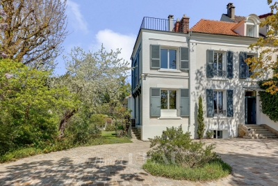 Maison à vendre à LE VESINET  - 6 pièces - 195 m² 