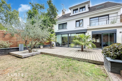 Maison à vendre à JOINVILLE LE PONT  - 7 pièces - 290 m² 