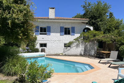 Maison à vendre à GUJAN-MESTRAS  - 7 pièces - 200 m² 