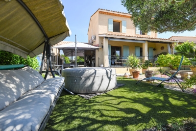 Maison à vendre à UZÈS  - 5 pièces - 96 m² 