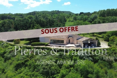 Maison à vendre à APT Montfavet Pericentre - 5 pièces - 418 m² 