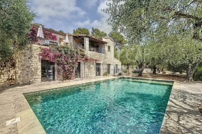 Maison à vendre à VALBONNE Riquier - 7 pièces - 280 m² 