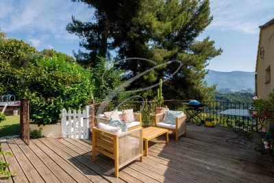 Maison &agrave; vendre &agrave; Roquebrune-Cap-Martin  - 9 pi&egrave;ces 169 m&sup2; 