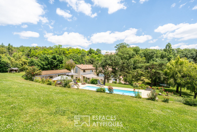 Maison à vendre à ST-CYR-AU-MONT-D'OR  - 7 pièces - 265 m² 