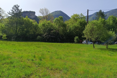 terrain à vendre à SAVOILLAN Centre Ville  - 2700 m² 