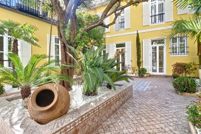 House for sale in CANNES  - 4 rooms - 131 m² 