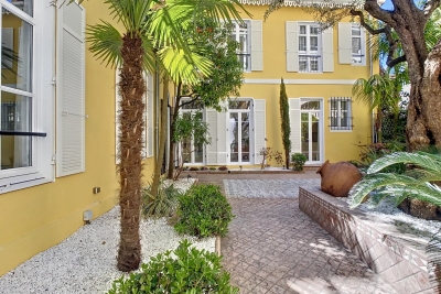 House for sale in CANNES  - 4 rooms - 131 m&sup2; 