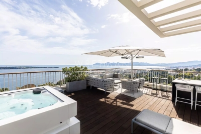 Appartement &agrave; vendre &agrave; CANNES  - 5 pi&egrave;ces - 159 m&sup2; 