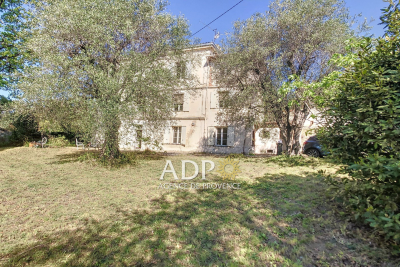 Maison à vendre à GRASSE Revest-les-Roches - 8 pièces - 186 m² 