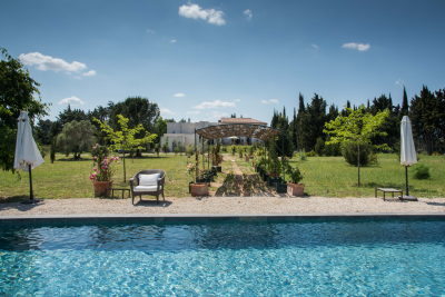 Maison à vendre à ARLES  - 10 pièces - 560 m² 