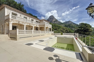 Maison à vendre piscine jardin vue mer climatisation 