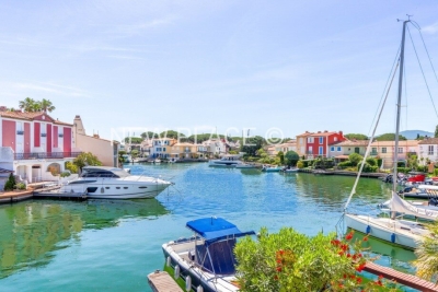 House for sale in PORT-GRIMAUD  - 3 rooms - 60 m² 