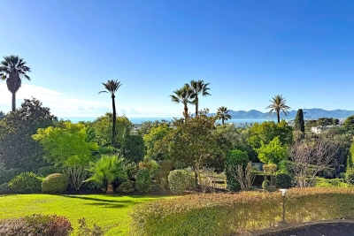 Appartement &agrave; vendre &agrave; CANNES Le Riou - 3 pi&egrave;ces - 243 m&sup2; 