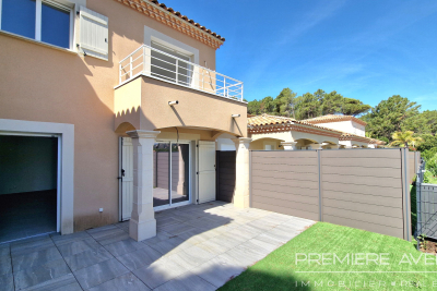 Maison &agrave; vendre &agrave; STE-MAXIME  - 4 pi&egrave;ces - 95 m&sup2; 