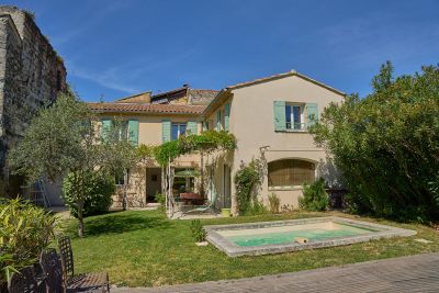 Maison à vendre à BARBENTANE Longuillar - 5 pièces - 198 m² 