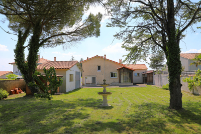 Maison à vendre à SEMUSSAC Sud - 5 pièces - 134 m² 