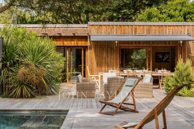 Villa à Cap Ferret &agrave; louer à partir de 11 000 € / semaine, Photo 2