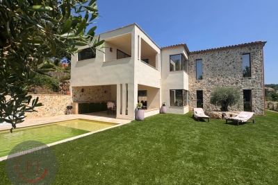 Maison &agrave; vendre piscine les adrets 