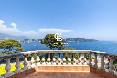 Maison à vendre à NICE Ariane-Ripert - 7 pièces - 203 m² 