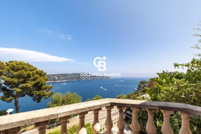 House for sale in NICE Cimiez - 7 rooms - 203 m&sup2; 