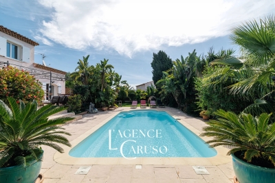 Maison à vendre à CAGNES-SUR-MER Coaraze - 6 pièces - 225 m² 