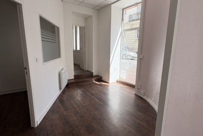 Commerce &agrave; vendre &agrave; NANTES  - 5 pi&egrave;ces - 115 m&sup2; 