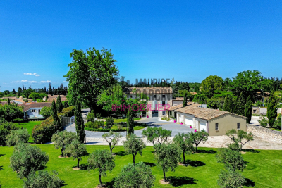 Maison à vendre à VELLERON Sud Est - 7 pièces - 468 m² 