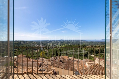 Appartement à vendre à CHATEAUNEUF-GRASSE  - 4 pièces - 207 m² 