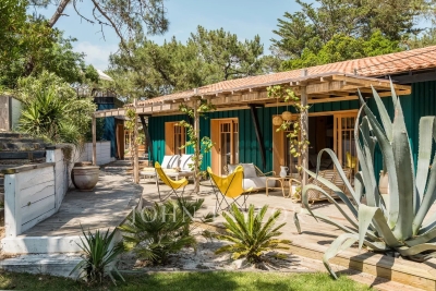 Maison à louer à CAP-FERRET  - 6 pièces - 180 m² 