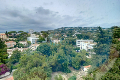 Appartement à vendre à CANNES La Peyriere - 1 pièces - 29 m² 