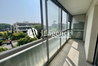 Apartment for sale in CAGNES-SUR-MER Breguieres Nord - 1 rooms - 28 m² 