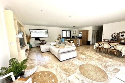 Maison à vendre villa quartier saint montant 