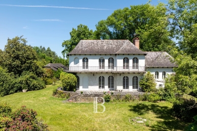 Maison à vendre à PONTACQ  - 7 pièces - 330 m² 