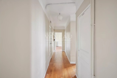 Apartment for sale in MEUDON Le Centre - 2 rooms - 52 m² 