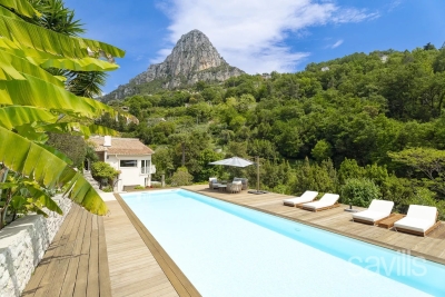 Maison &agrave; vendre &agrave; VENCE  - 8 pi&egrave;ces - 240 m&sup2; 