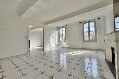 Apartment for sale in HYÈRES Fayence - 4 rooms - 120 m² 