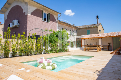 Maison à vendre à ENTRECHAUX  - 4 pièces - 104 m² 