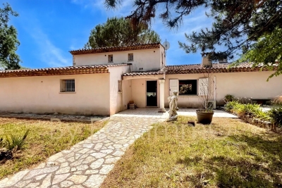 Maison à vendre à VENCE  - 6 pièces - 201 m² 