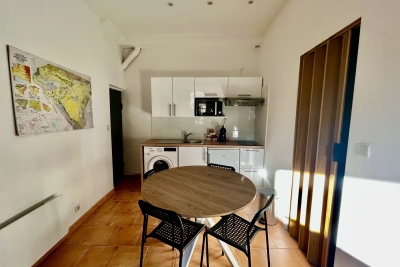 Appartement à louer à ARLES La Roque-d'Anthéron - 1 pièces - 28 m² 