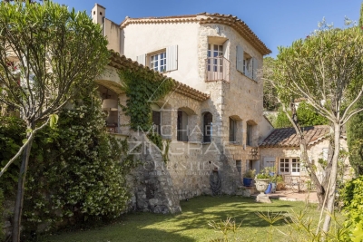 Maison à vendre à MOUANS-SARTOUX La Californie - 7 pièces - 345 m² 