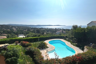 Maison à vendre à CAVALAIRE-SUR-MER Giens - 7 pièces - 180 m² 