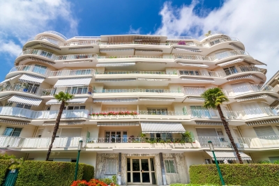 Appartement à vendre vue mer derniere etage le cannet 