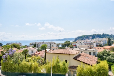 Appartement à vendre à NICE Comte de Falicon - 2 pièces - 57 m² 