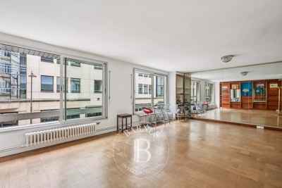 Appartement à vendre à PARIS 7EME Saint-Vincent de Paul 5 - 3 pièces - 77 m² 