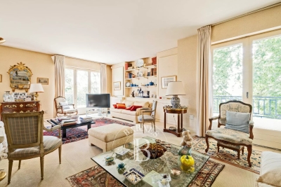 Appartement à vendre à LE BOUSCAT Saint-Pardon-de-Conques - 6 pièces - 214 m² 