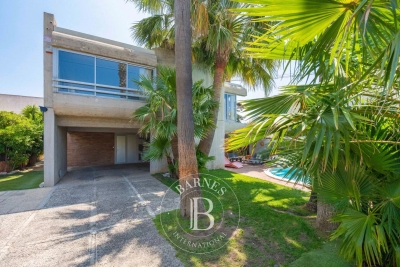 Maison à vendre à MARSEILLE 12EME  - 6 pièces - 180 m² 