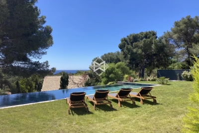 Maison à vendre à LA CROIX-VALMER Champ de Mars Ii - 7 pièces - 350 m² 