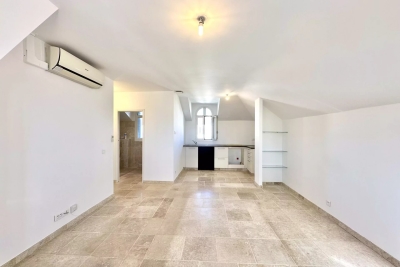 Appartement à vendre à NICE Comte de Falicon - 2 pièces - 43 m² 