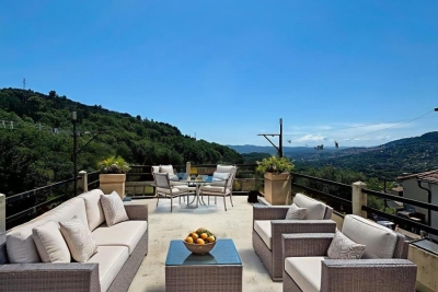 Appartement &agrave; vendre &agrave; CHATEAUNEUF-GRASSE  - 3 pi&egrave;ces - 61 m&sup2; 